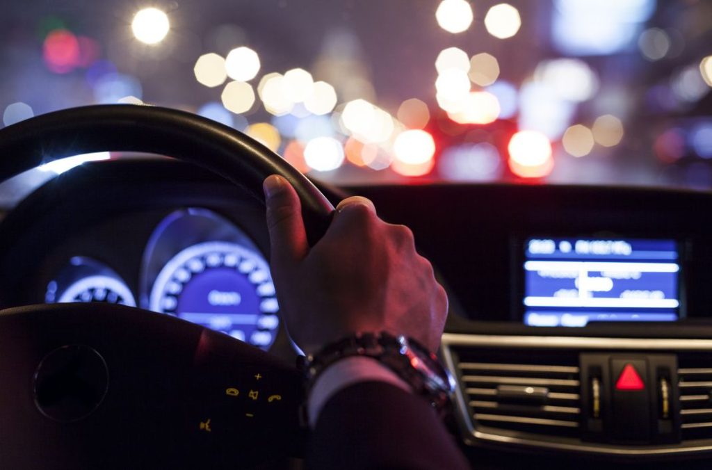 Conducción. DGT. Volante. Imagen.
