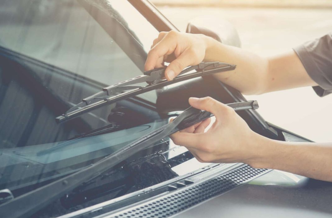 La manera ideal para elegir las escobillas de tu coche 3 Motor16 CONSEJOS PRÁCTICOS PARA EL CUIDADO