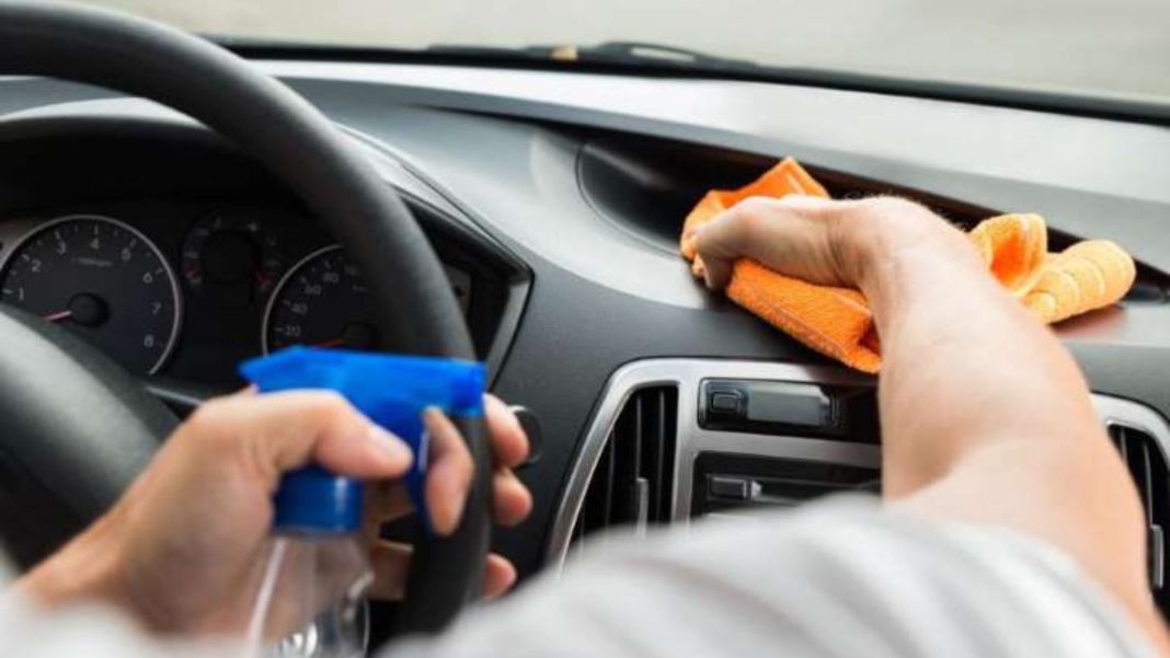 Así es como debes desinfectar a fondo tu coche 2 Motor16 EL TOQUE FINAL: DESINFECCIÓN Y PREVENCIÓN