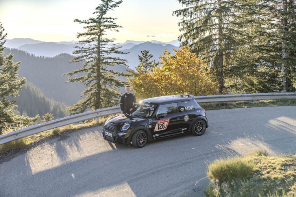 Se cumplen 60 años de la victoria de Mini en el Rally de Montecarlo 7 Motor16 mini clasico 60 anos victoria rally de montecarlo 12 Motor16