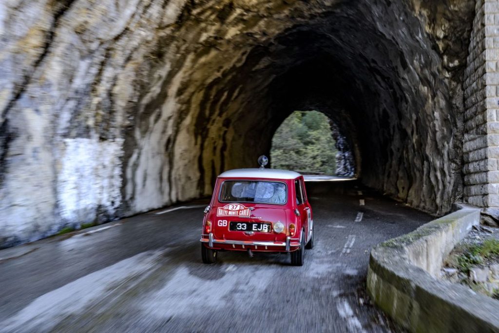 Se cumplen 60 años de la victoria de Mini en el Rally de Montecarlo 10 Motor16 mini clasico 60 anos victoria rally de montecarlo 3 Motor16