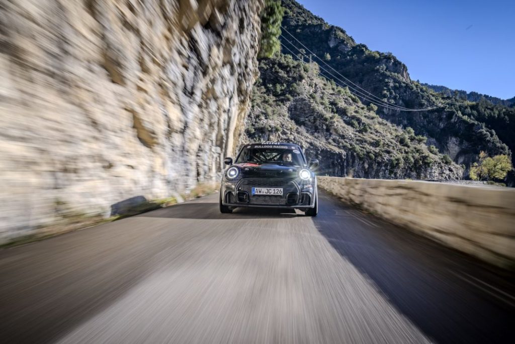 Se cumplen 60 años de la victoria de Mini en el Rally de Montecarlo 8 Motor16 mini clasico 60 anos victoria rally de montecarlo 4 Motor16