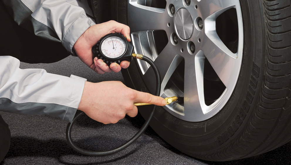 Cuida tus neumáticos: 12 consejos esenciales para mantenerlos y evitar accidentes y multas 1 Motor16 neumaticos 3 Motor16