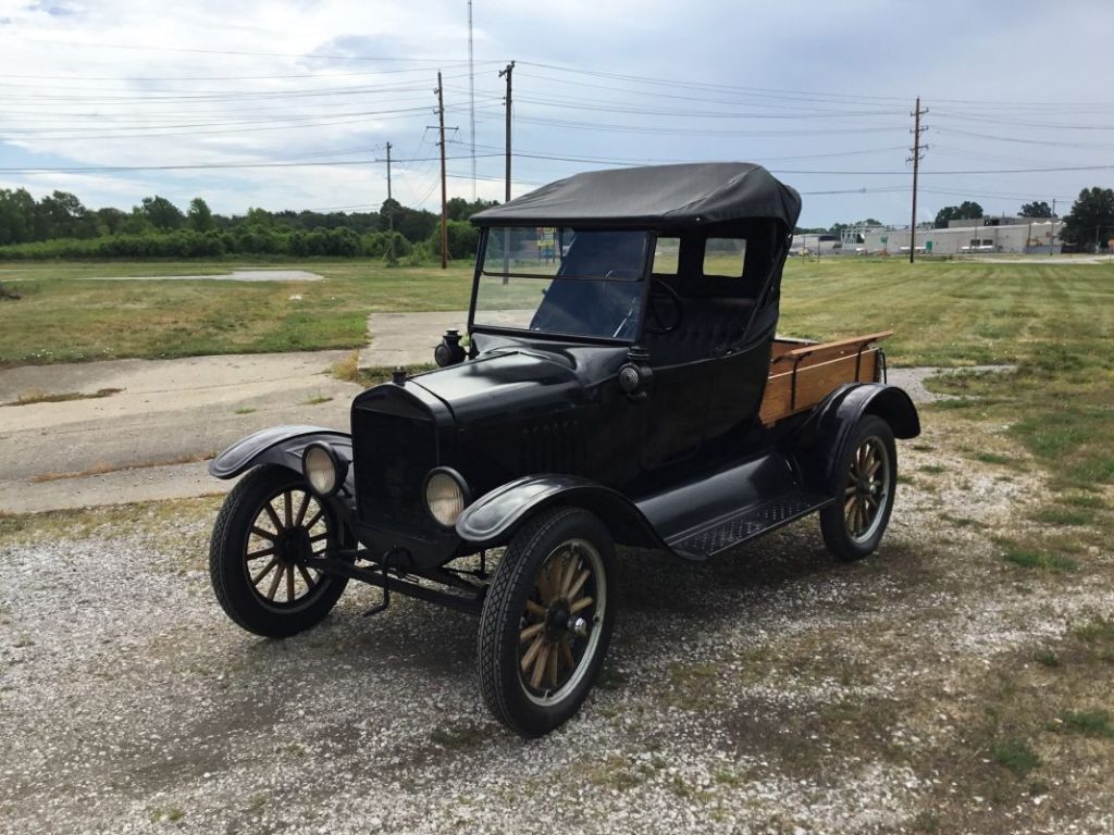 Pick up, pick-up, pickup… ¿De dónde viene el barbarismo con el que nos referimos a las camionetas todoterreno? 1 Motor16 pick up Ford Model T Pickup RMShothebys Motor16