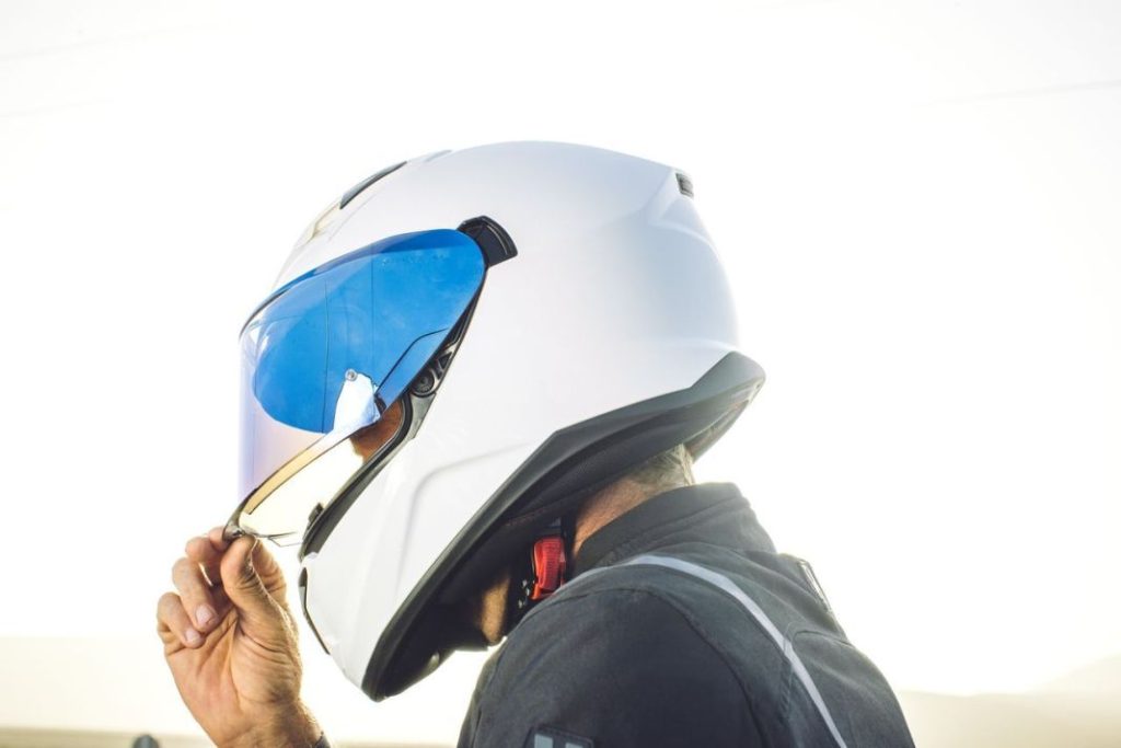 El popular modelo de casco que va a estar prohibido en España 87 Motor16 casco