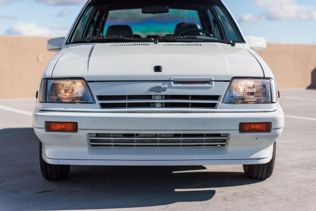 Este Suzuki Swift turbo “americano” de finales de los 80 busca nuevo dueño 18 Motor16 suzuki swift turbo chevrolet sprint 13 Motor16