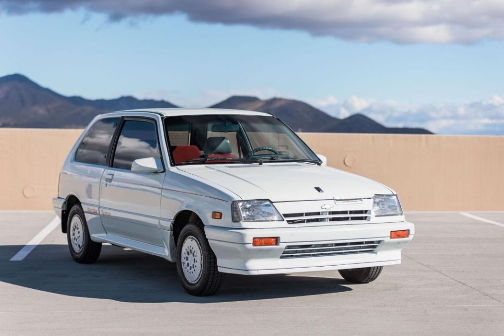 Este Suzuki Swift turbo “americano” de finales de los 80 busca nuevo dueño 23 Motor16 suzuki swift turbo chevrolet sprint 18 Motor16