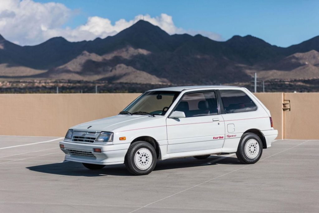 Este Suzuki Swift turbo “americano” de finales de los 80 busca nuevo dueño 27 Motor16 suzuki swift turbo chevrolet sprint 23 Motor16