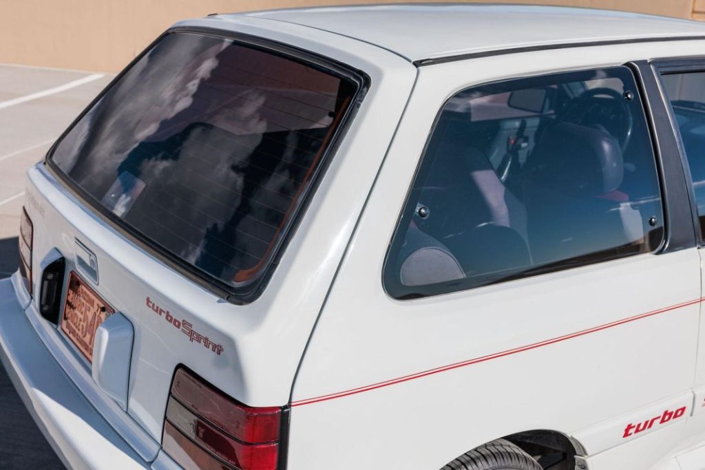 Este Suzuki Swift turbo “americano” de finales de los 80 busca nuevo dueño 29 Motor16 suzuki swift turbo chevrolet sprint 25 Motor16