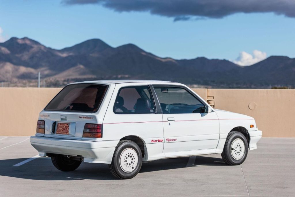 Este Suzuki Swift turbo “americano” de finales de los 80 busca nuevo dueño 56 Motor16 suzuki swift turbo chevrolet sprint 30 Motor16