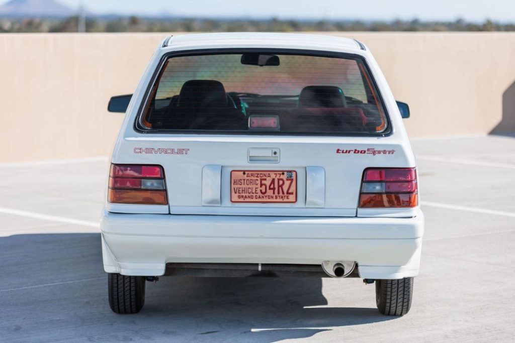 Este Suzuki Swift turbo “americano” de finales de los 80 busca nuevo dueño 2 Motor16 suzuki swift turbo chevrolet sprint 31 Motor16
