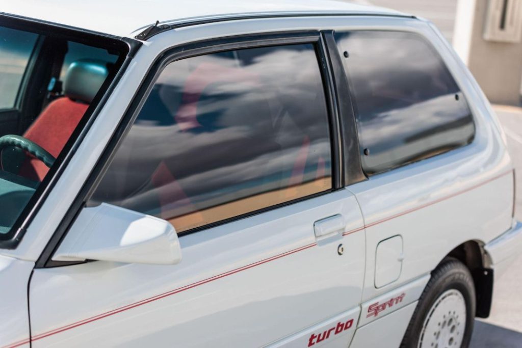 Este Suzuki Swift turbo “americano” de finales de los 80 busca nuevo dueño 42 Motor16 suzuki swift turbo chevrolet sprint 43 Motor16