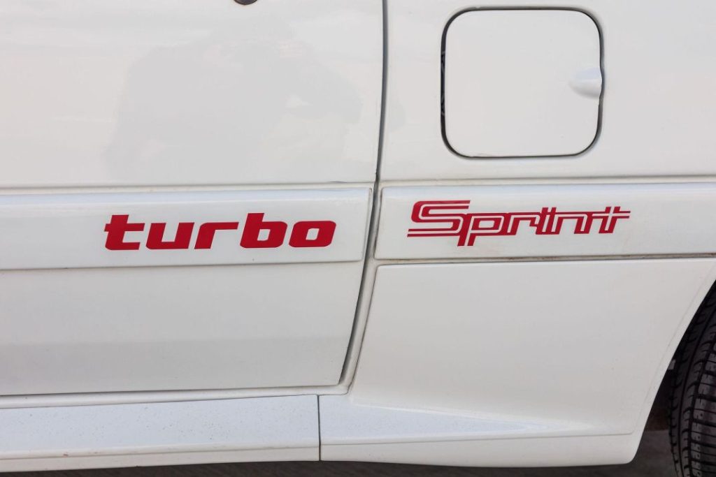 Este Suzuki Swift turbo “americano” de finales de los 80 busca nuevo dueño 4 Motor16 suzuki swift turbo chevrolet sprint 55 Motor16