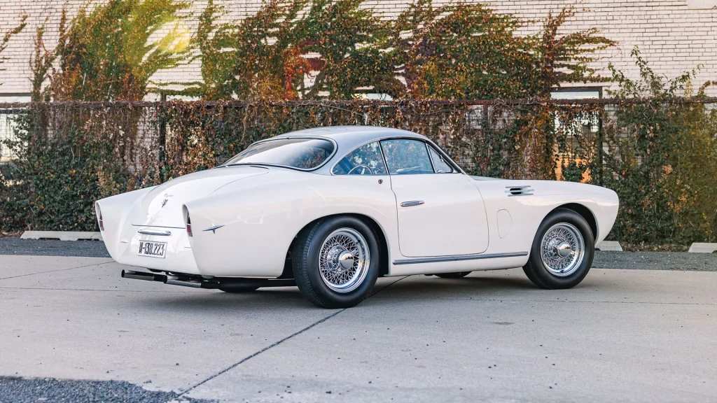 1954 pegaso z 102 saoutchik berlinetta series ii 22 Motor16