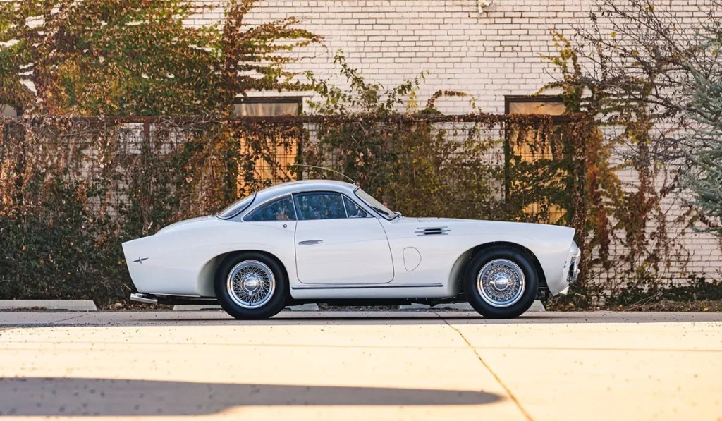 1954 pegaso z 102 saoutchik berlinetta series ii 32 Motor16