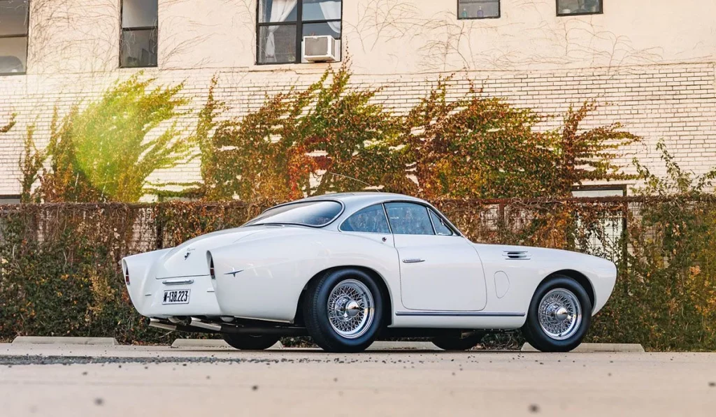 1954 pegaso z 102 saoutchik berlinetta series ii 34 Motor16