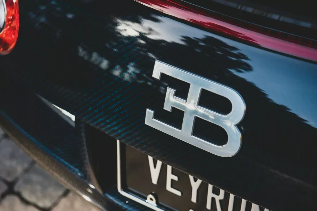 2009 Bugatti Veyron Sang Bleu Sothebys 10 Motor16