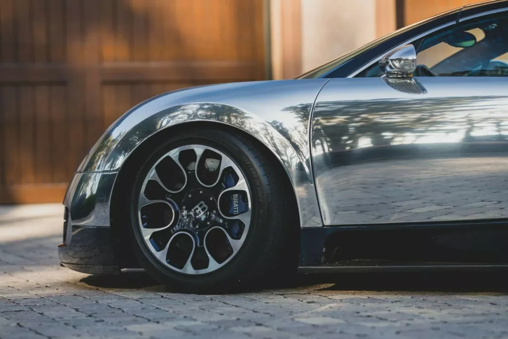 2009 Bugatti Veyron Sang Bleu RM Sotheby's. Imagen detalle.