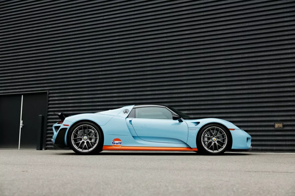 2015 Porsche 918 Spyder Gulf Gooding 2 Motor16