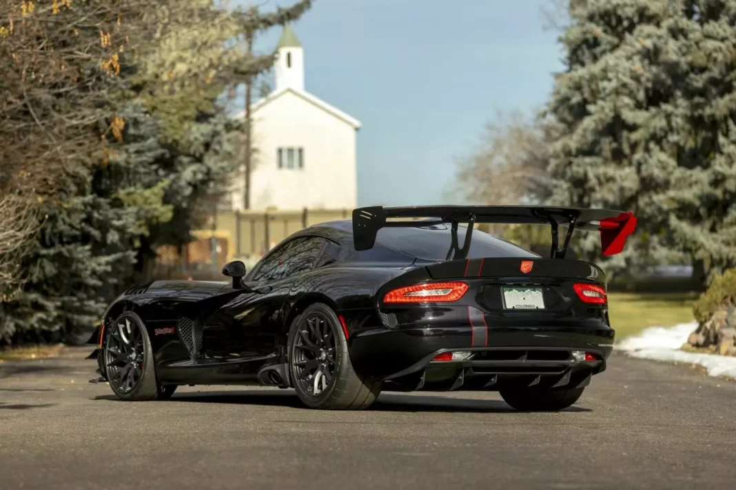 2017 Dodge Viper ACR VoooDoo II Edition Mecum. Imagen portada.