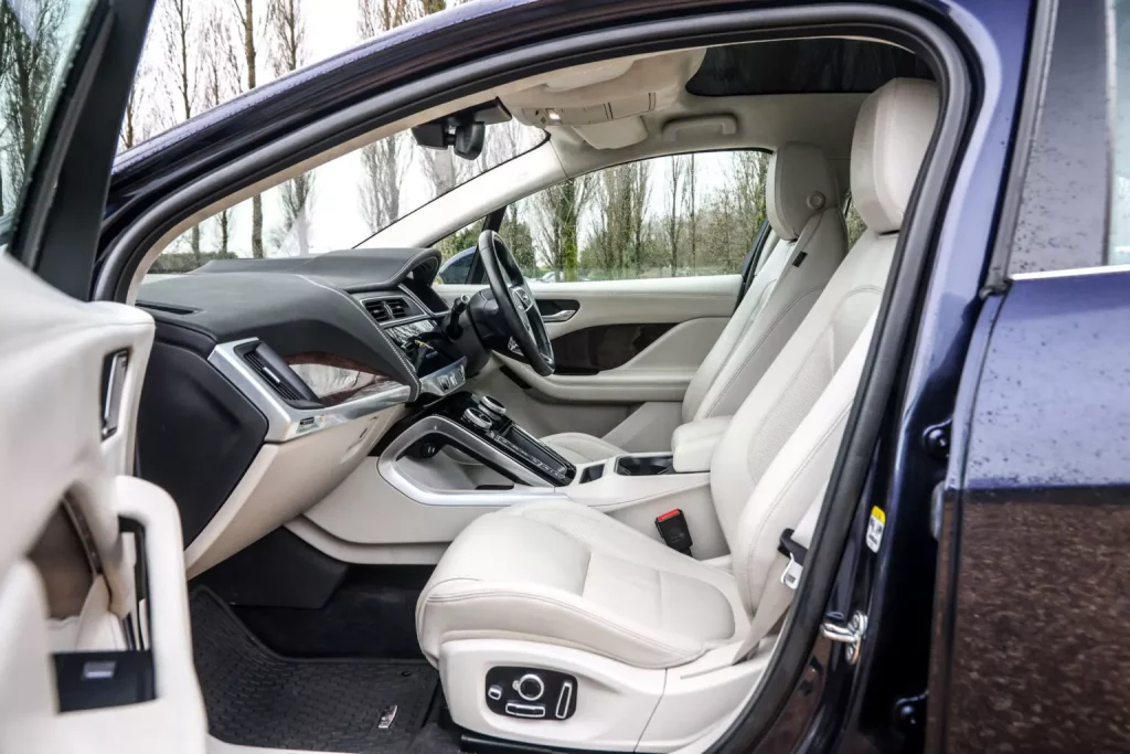 2018 Jaguar I Pace rey Carlos III Inglaterra 12 Motor16
