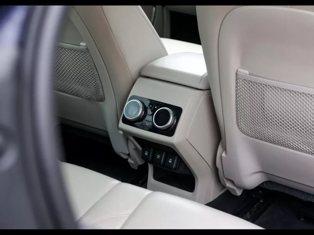2018 Jaguar I Pace rey Carlos III Inglaterra 4 Motor16