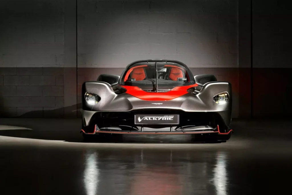 Aston Martin Valkyrie: el número 51 de los 150 fabricados puede ser tuyo 4 Motor16 2023 Aston martin Valkyrie RM Sothebys 3 Motor16