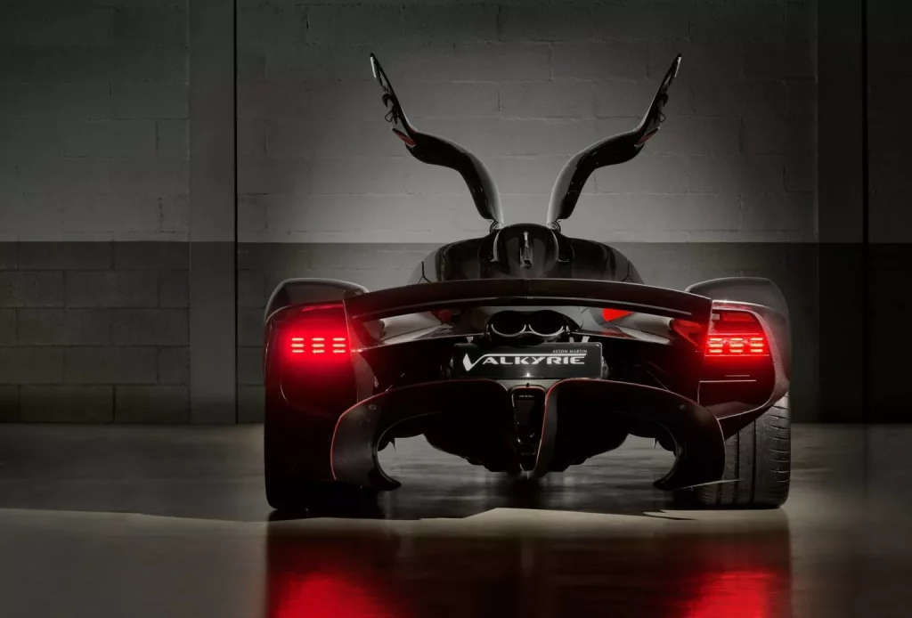 Aston Martin Valkyrie: el número 51 de los 150 fabricados puede ser tuyo 9 Motor16 2023 Aston martin Valkyrie RM Sothebys 6 Motor16