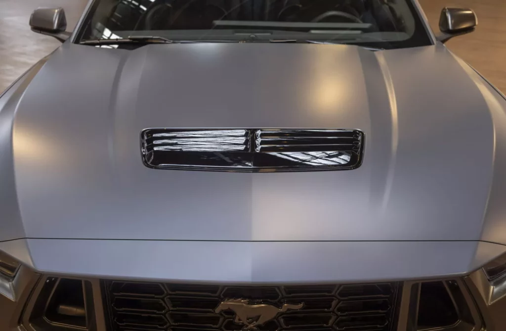 La opción para el Ford Mustang que muchos deseaban ya es una realidad 15 Motor16 2024 Ford Mustang Matte 14 Motor16