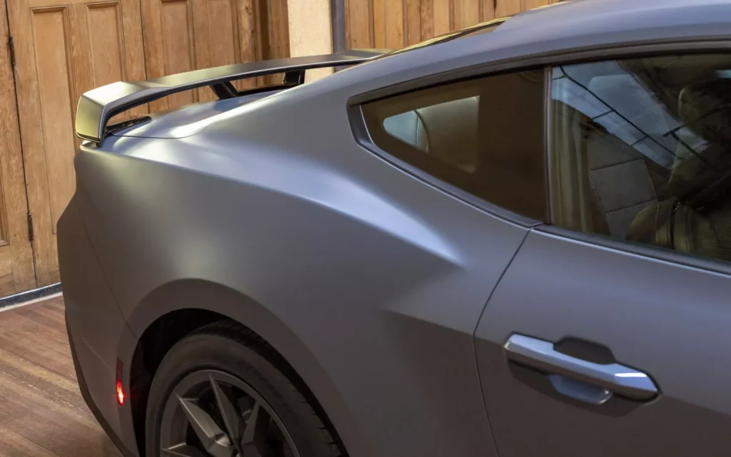 La opción para el Ford Mustang que muchos deseaban ya es una realidad 17 Motor16 2024 Ford Mustang Matte 16 Motor16