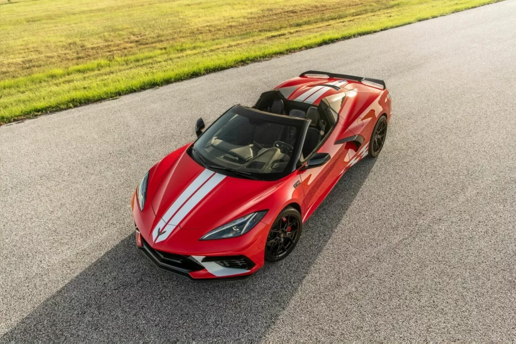2024 Hennessey H700 Corvette C8 Convertible. Imagen delantera.