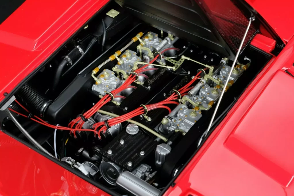 El Lamborghini Countach regresa a la gama de Amalgam Collection. Y no es el único 15 Motor16 2024 Lamborghini Countach Revuelto Amalgam Collection 13 Motor16