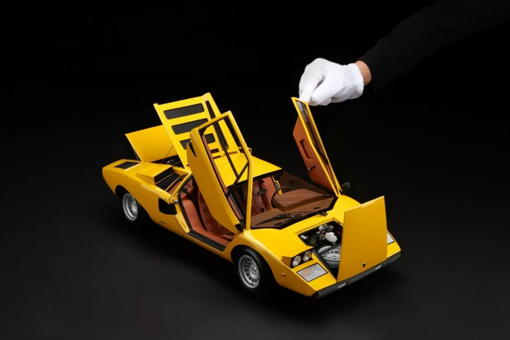 El Lamborghini Countach regresa a la gama de Amalgam Collection. Y no es el único 5 Motor16 2024 Lamborghini Countach Revuelto Amalgam Collection 3 Motor16