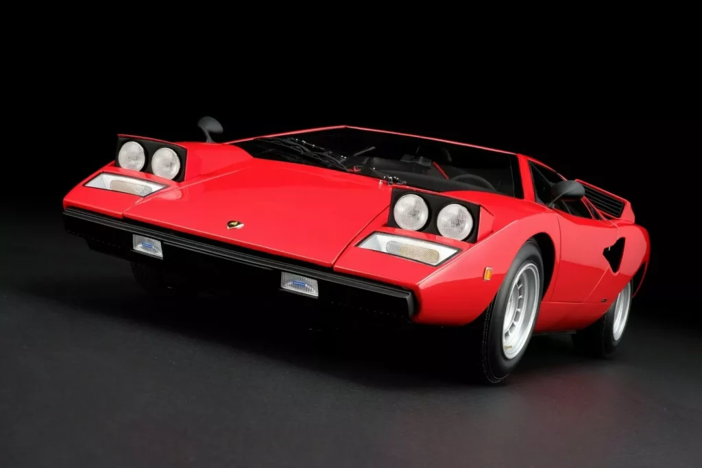 El Lamborghini Countach regresa a la gama de Amalgam Collection. Y no es el único 10 Motor16 2024 Lamborghini Countach Revuelto Amalgam Collection 8 Motor16