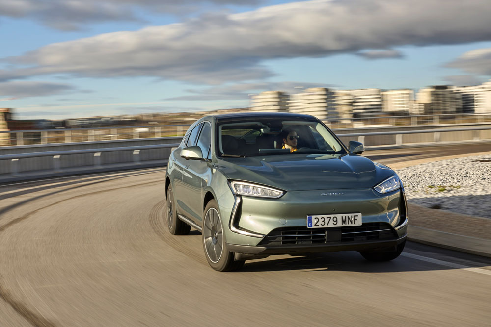 Seres 5: Probamos un SUV eléctrico que rompe moldes desde China 2 Motor16 2024 Seres 5. Prueba. Imagen movimiento.