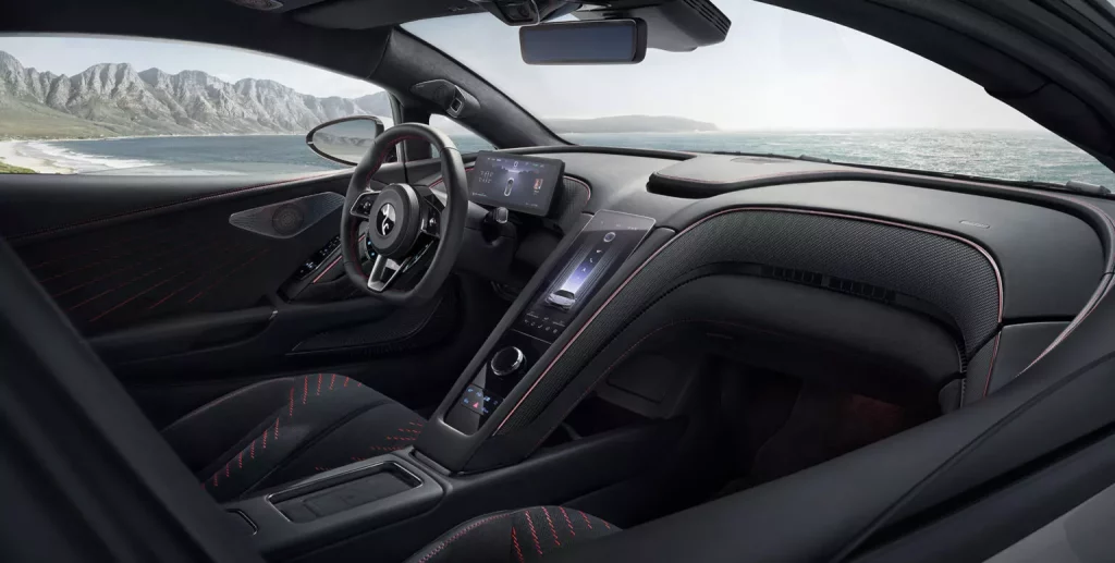 Yangwang U9: El bólido eléctrico de BYD no tiene secretos. Aunque alguna sorpresa 4 Motor16 2024 Yangwang U9. Imagen interior.