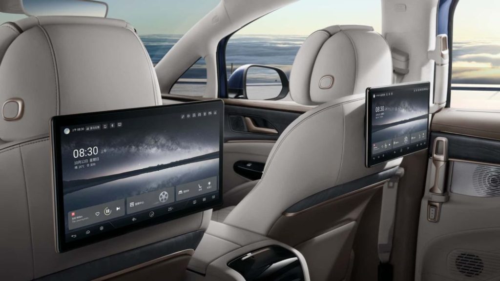 Denza: La marca de BYD y Mercedes aterriza en Europa con este D9 16 Motor16 2024 denza d9 11 Motor16