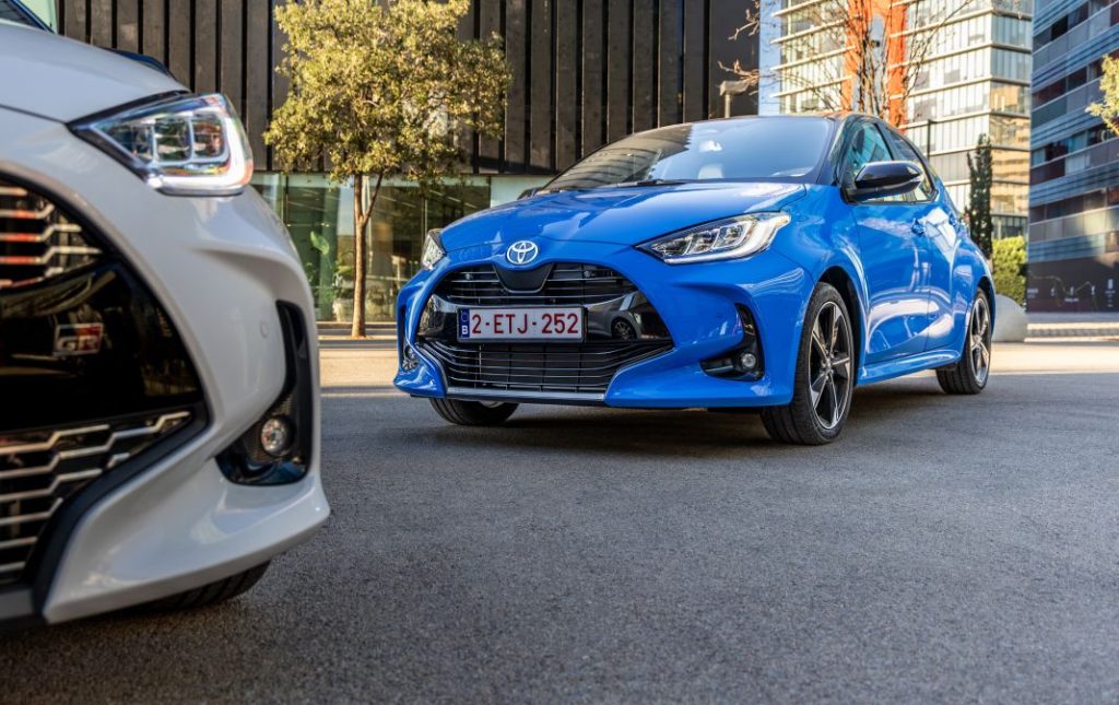 Primera prueba del Toyota Yaris Hybrid 130 CV 2024: Más potente y equipado pero igualmente híbrido 68 Motor16 2024 YARIS DPL EXT COMBO HIGH 00014 Motor16