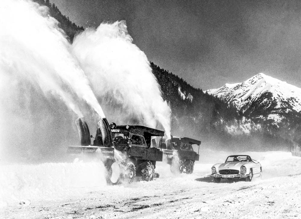 Pasarela de Mercedes Clásicos en el lago helado de St. Moritz 10 Motor16 24c0040 007 Motor16