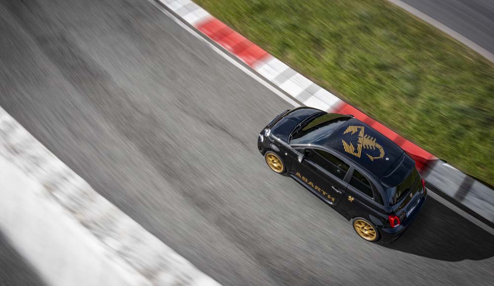 Abarth celebra su 75 aniversario con esta genuina serie limitada 16 Motor16 Abarth 695 75 Aniversario 13 Motor16