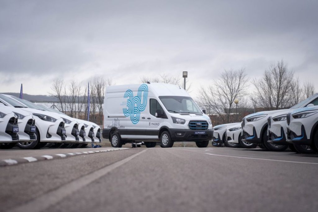 Alphabet entrega una flota de 195 vehículos eléctricos e híbridos al Ayuntamiento de Madrid 1 Motor16 Alphabet 2 Motor16