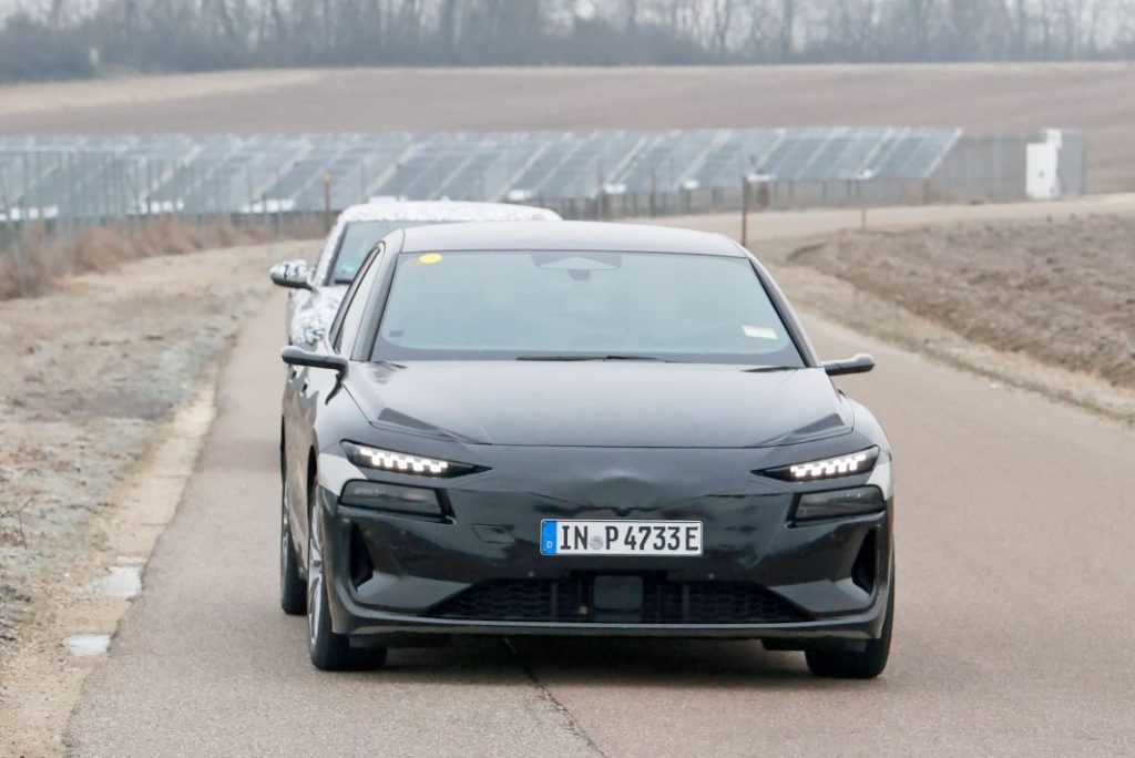 El Audi A6 Avant e-tron 2024 se deja ver prácticamente sin camuflaje 13 Motor16 Audi A6 Avant e tron 1 Motor16