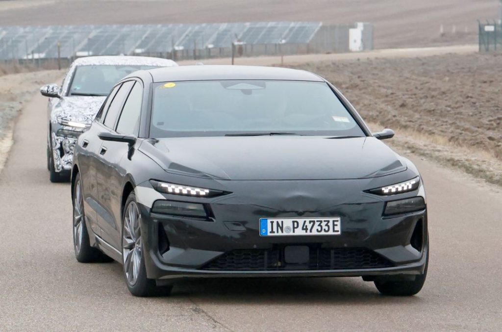 El Audi A6 Avant e-tron 2024 se deja ver prácticamente sin camuflaje 14 Motor16 Audi A6 Avant e tron 2 Motor16