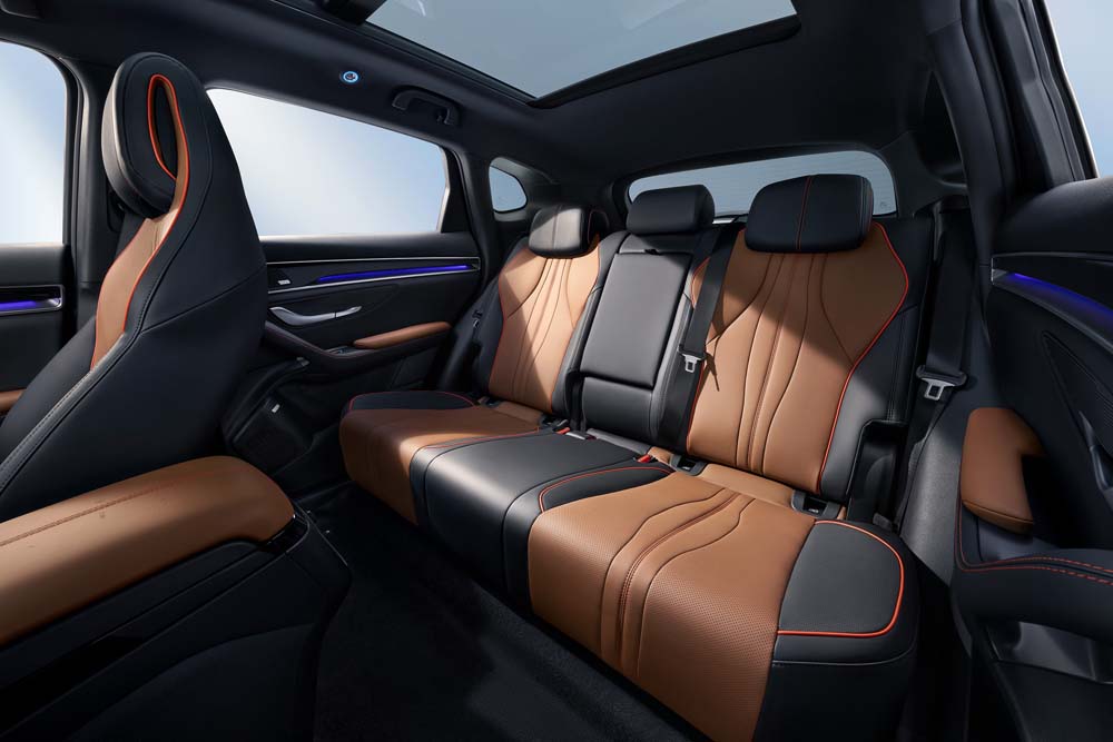 Aterriza en Europa el BYD Seal U DM-i, su primer modelo híbrido enchufable 19 Motor16 BYD Seal U PHEV 15 Motor16