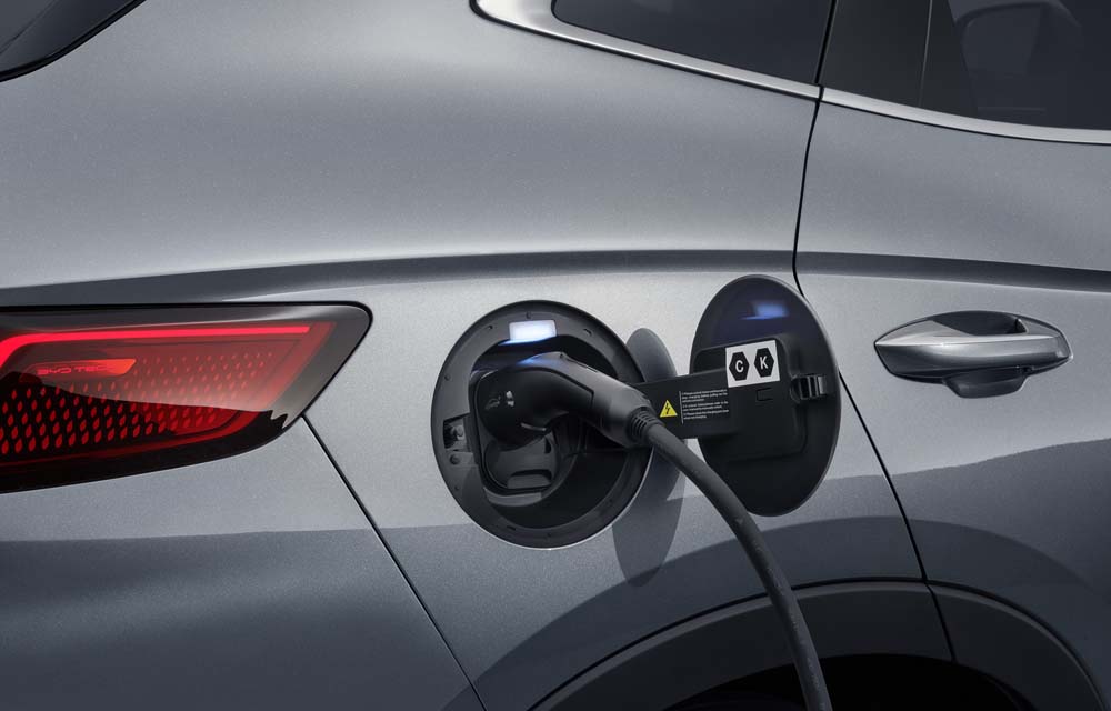 Aterriza en Europa el BYD Seal U DM-i, su primer modelo híbrido enchufable 4 Motor16 BYD Seal U híbrido enchufable