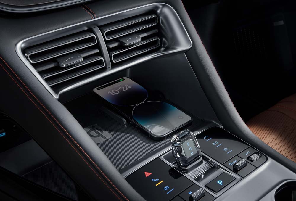 Aterriza en Europa el BYD Seal U DM-i, su primer modelo híbrido enchufable 12 Motor16 BYD Seal U PHEV 8 Motor16