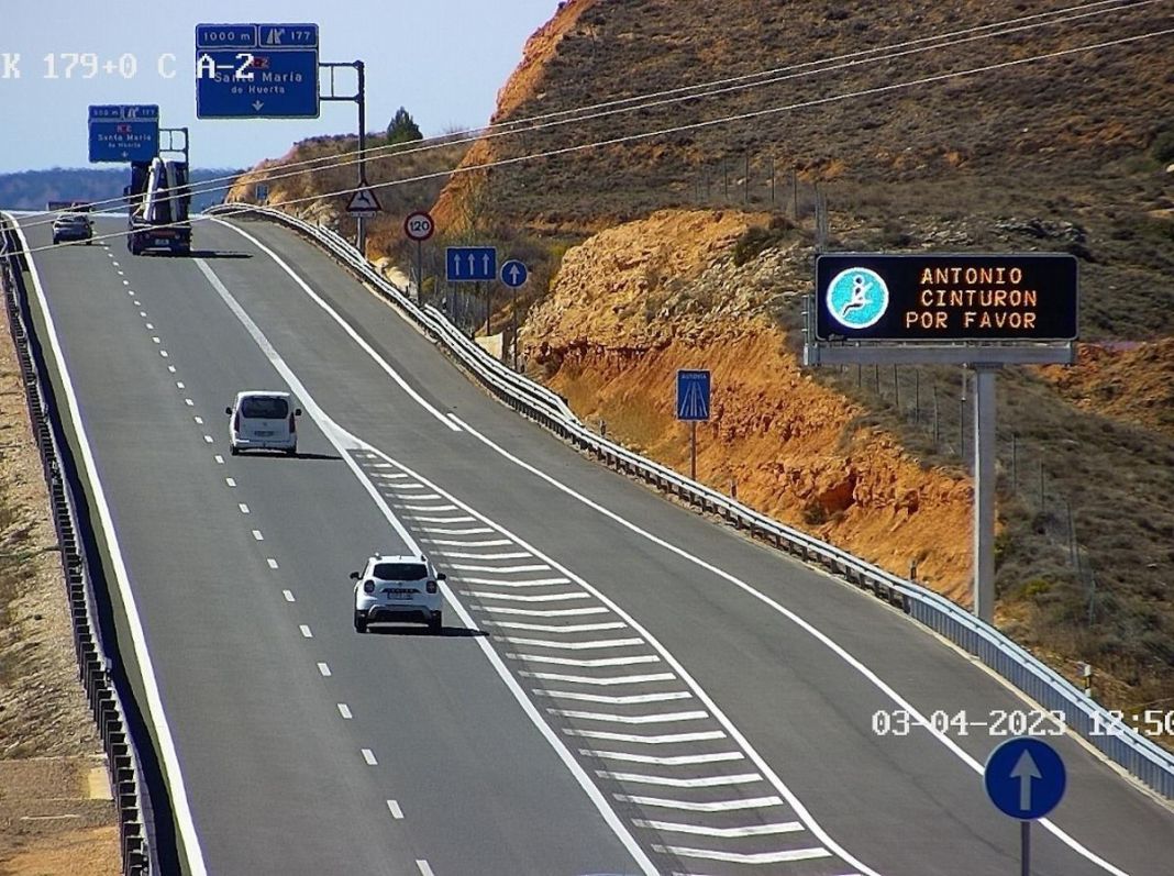 Así son las entrañas de los radares de velocidad que utiliza la DGT 3 Motor16 EN LA PRÁCTICA: ¿CÓMO ACTÚAN LOS CONDUCTORES?