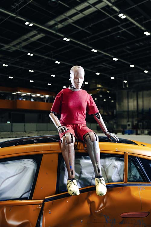 ¿Hombres y mujeres igual de protegidos en un choque? Mercedes te da las claves 14 Motor16 Dummies Mercedes Benz 10 Motor16