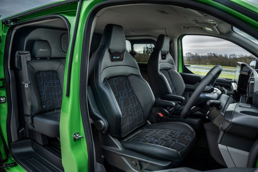M-Sport lo da todo con este Ford Transit Custom MS-RT 1 Motor16 2024 Ford Transit Custom MS-RT. Imagen interior.