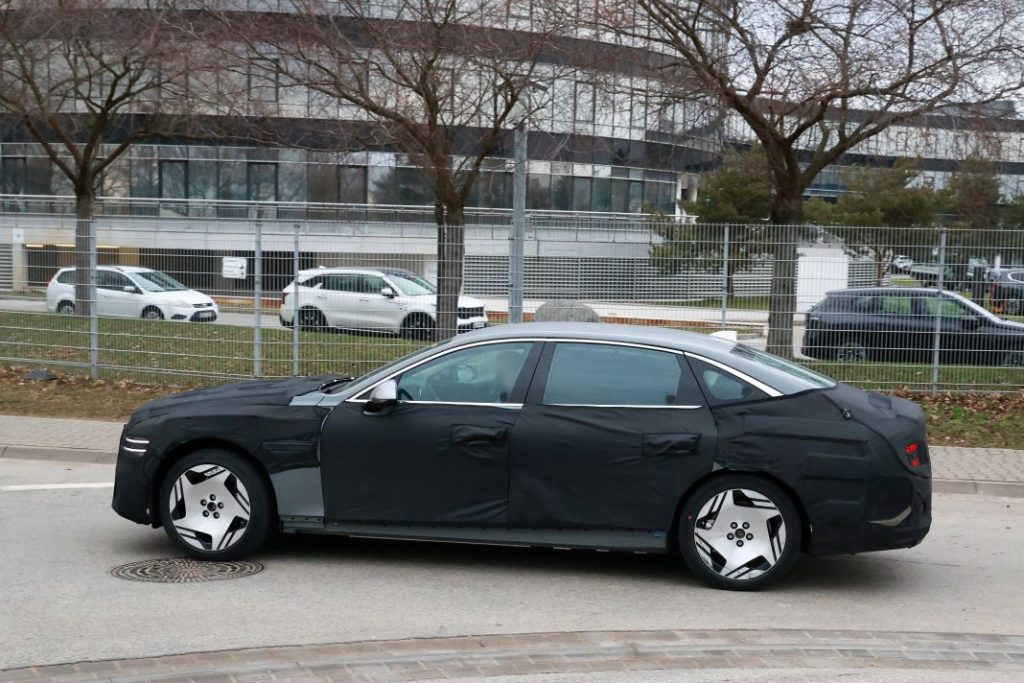 Genesis G80 Electric 2024 (9)